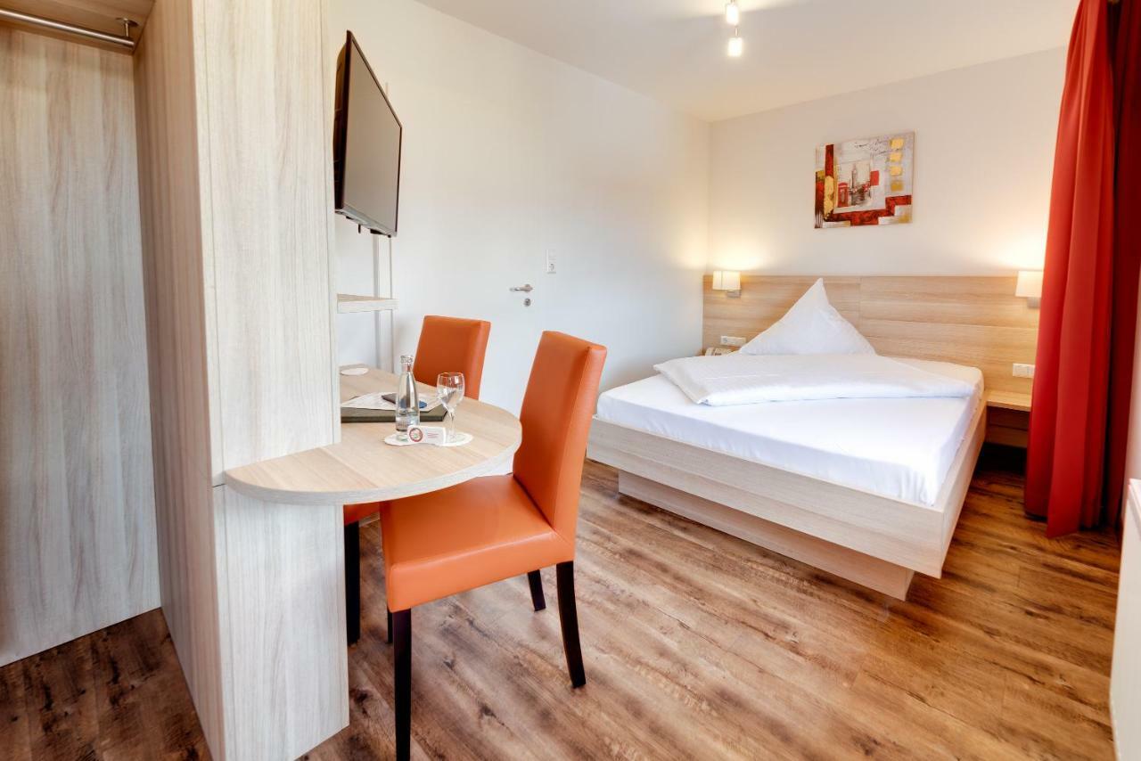 Hotel Waldparkstube Bad Schönborn Kültér fotó