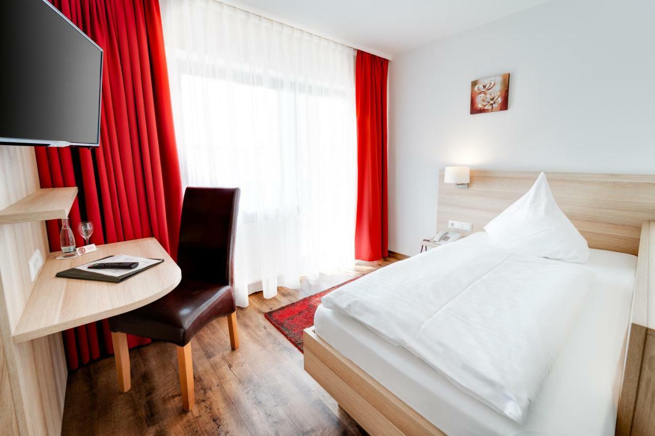Hotel Waldparkstube Bad Schönborn Kültér fotó